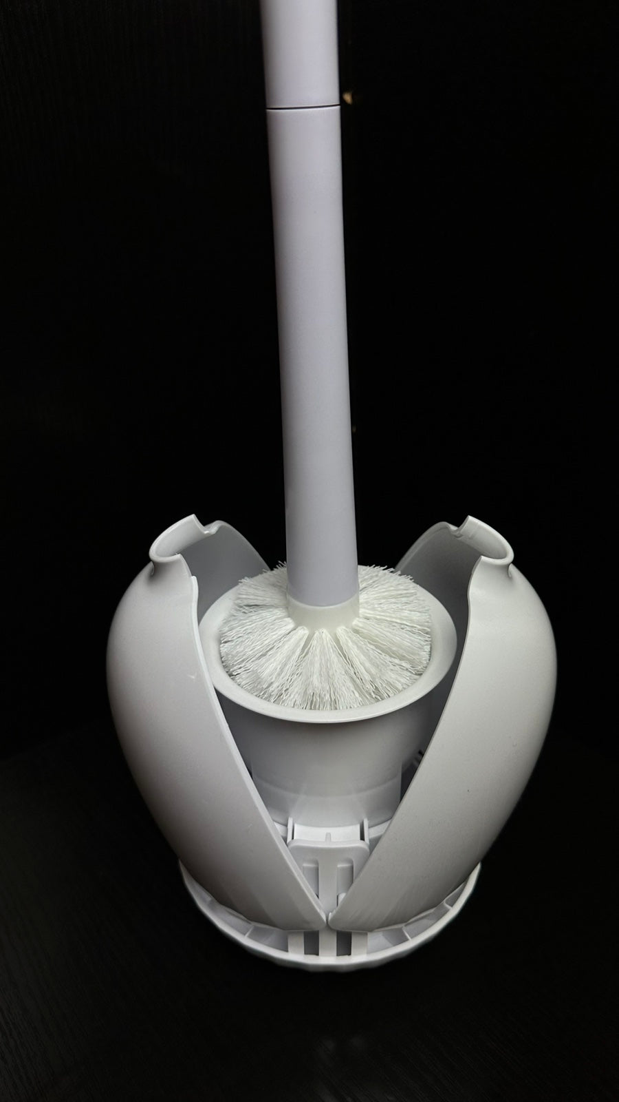 A201 Baltas užsidarantis tualeto šepetys