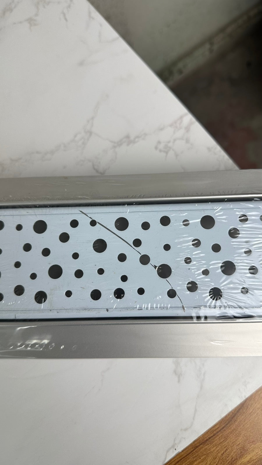 A506 Pažeista prekė. Nerūdijančio plieno dušo latakas 90cm