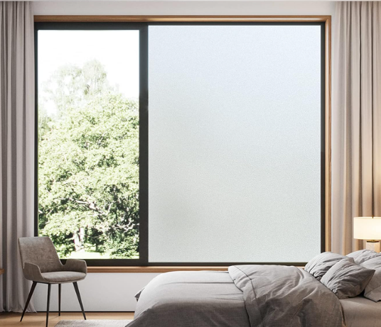 A160 Nepermatoma langų plėvelė