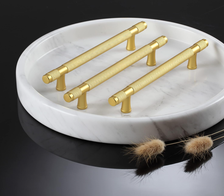 A182  Auksinė rankenėlė (128mm tvirtinimo atstumas)