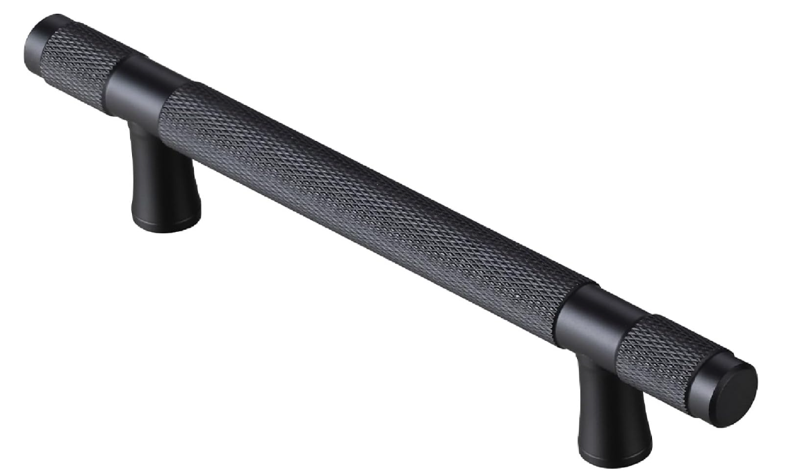 A184 Juodos aliuminio baldų rankenėlės (96 mm tvirtinimo atstumas 5vnt.)