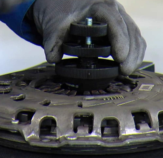 A431 Universalus sankabos centravimo rinkinys 15–28 mm